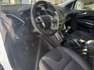 Ford Kuga 1.6 EcoBoost 150 ASS 4x2 Titanium  - Foto 12