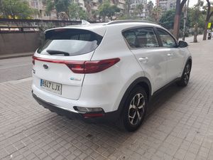 Kia Sportage 1.6 MHEV Business 100kW (136CV) 4x4  - Foto 5