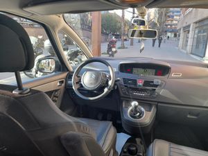 Citroën C4 Picasso CITROEN C4 Picasso 1.8 16v CMP Exclusive  - Foto 10