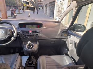Citroën C4 Picasso CITROEN C4 Picasso 1.8 16v CMP Exclusive  - Foto 11