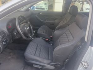 Audi A3 1.6 Ambiente  - Foto 9