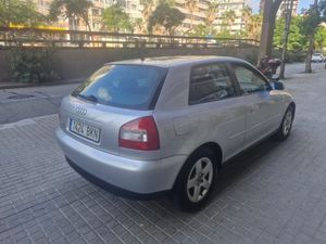 Audi A3 1.6 Ambiente  - Foto 5