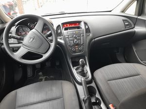 Opel Astra 1.4 Essentia  - Foto 13