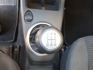 Suzuki Swift 1.3 GL 5p  - Foto 13