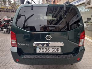 Nissan Qashqai NISSAN Pathfinder 2.5 dCi 171CV CHROME 7 plazas  - Foto 6
