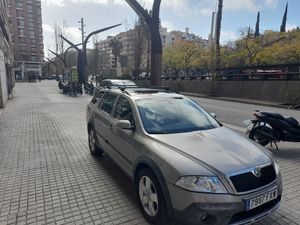 Skoda Scout 2.0 TDI  - Foto 2