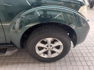 Nissan Pathfinder 2.5 dCi 171CV CHROME 7 plazas  - Foto 16