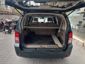 Nissan Pathfinder 2.5 dCi 171CV CHROME 7 plazas  - Foto 13