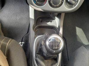 Opel Corsa CMon 1.4  - Foto 16