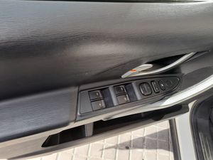 Mahindra XUV 500 FWD 4X2 W6 7 plazas  - Foto 12