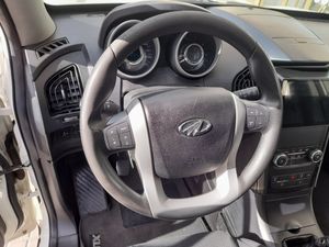 Mahindra XUV 500 FWD 4X2 W6 7 plazas  - Foto 13