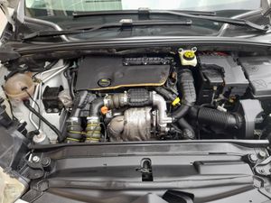 Citroën C4 BlueHDi 100 Live  - Foto 18