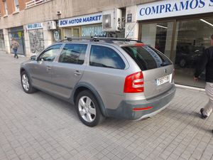 Skoda Scout 2.0 TDI  - Foto 3