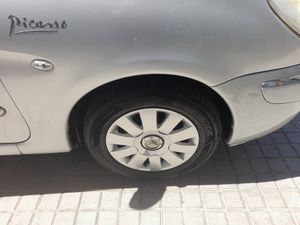 Citroën Xsara Picasso 1.6i 16v Exclusive  - Foto 16