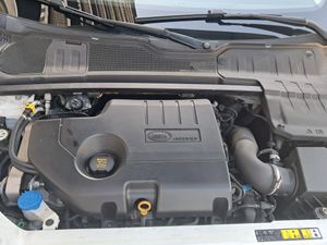 Land-Rover Range Rover Evoque 2.0L SD4 177kW 240CV 4X4 SE Auto  - Foto 24