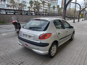 Peugeot 206 1.4 HDI XS · Diésel  - Foto 5