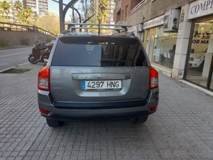 Jeep Compass 2.2 CRD Limited 4x4 163 CV  - Foto 6