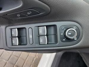 Volkswagen Golf Golf 1.6 TDI 105cv BlueMotion  - Foto 14