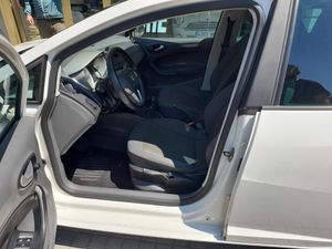 Seat Ibiza 1.4 16v 85cv Reference  - Foto 9
