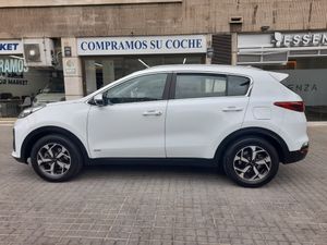 Kia Sportage 1.6 MHEV Business 100kW 136CV 4x4  - Foto 8