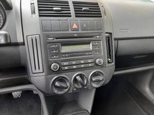 Volkswagen Polo 1.4 Advance 80cv  - Foto 9