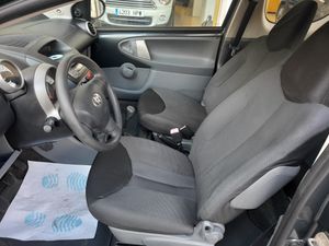 Toyota Aygo 1.0 VVTi  - Foto 10