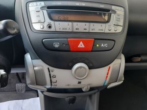 Toyota Aygo 1.0 VVTi  - Foto 15