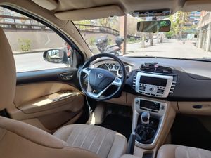 Lancia Delta 1.6 Multijet DPF 120cv Hard Black  - Foto 10