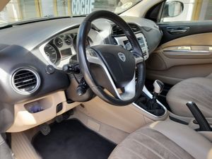 Lancia Delta 1.6 Multijet DPF 120cv Hard Black  - Foto 18