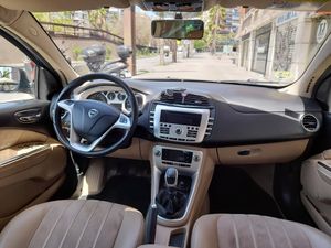 Lancia Delta 1.6 Multijet DPF 120cv Hard Black  - Foto 9