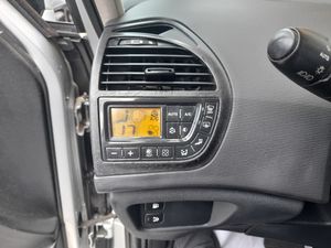 Citroën C4 2.0 HDi 138 Exclusive  - Foto 14