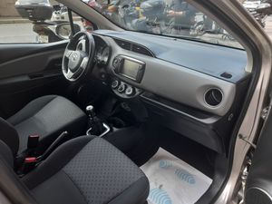 Toyota Yaris 90D ACTIVE  - Foto 12