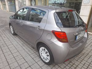Toyota Yaris 90D ACTIVE  - Foto 7