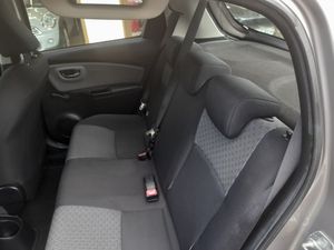 Toyota Yaris 90D ACTIVE  - Foto 9