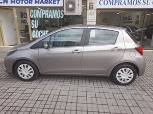 Toyota Yaris 90D ACTIVE  - Foto 8