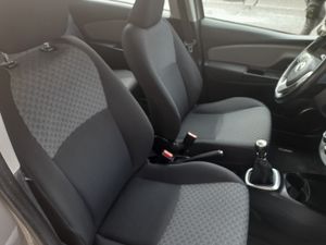 Toyota Yaris 90D ACTIVE  - Foto 13