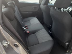 Toyota Yaris 90D ACTIVE  - Foto 11