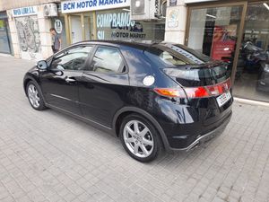 Honda Civic 1.8 iVTEC Executive Piel Nav  - Foto 9