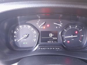 Opel Vivaro 1.6 CDTI SS 92KW L2 2.9t Combi9  - Foto 17
