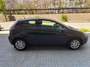 Fiat Punto 1.2 8v Easy 69 CV Gasolina SS  - Foto 5