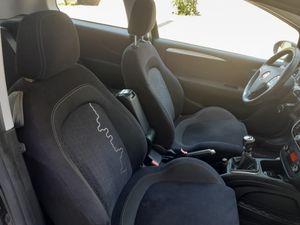 Fiat Punto 1.2 8v Easy 69 CV Gasolina SS  - Foto 10