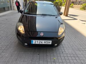 Fiat Punto 1.2 8v Easy 69 CV Gasolina SS  - Foto 3
