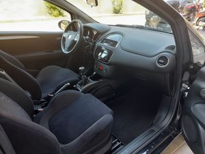 Fiat Punto 1.2 8v Easy 69 CV Gasolina SS  - Foto 9