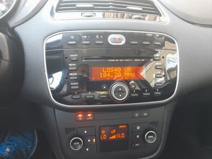 Fiat Punto 1.2 8v Easy 69 CV Gasolina SS  - Foto 14