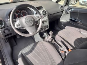 Opel Corsa CMon 1.4  - Foto 12