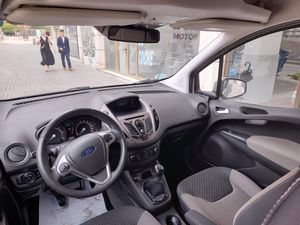 Ford Tourneo Courier 1.5 TDCi 95cv Trend  - Foto 13