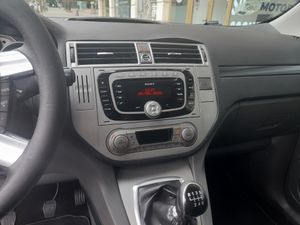 Ford Kuga 2.0 TDCi 2WD Titanium  - Foto 15