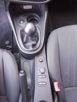 Seat Leon 1.6 TDI 90cv Reference  - Foto 13