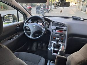 Peugeot 5008 Style 1.6 HDI 115 FAP  - Foto 8