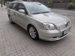 Toyota Avensis 1.8 VVT-i SOL  - Foto 4
